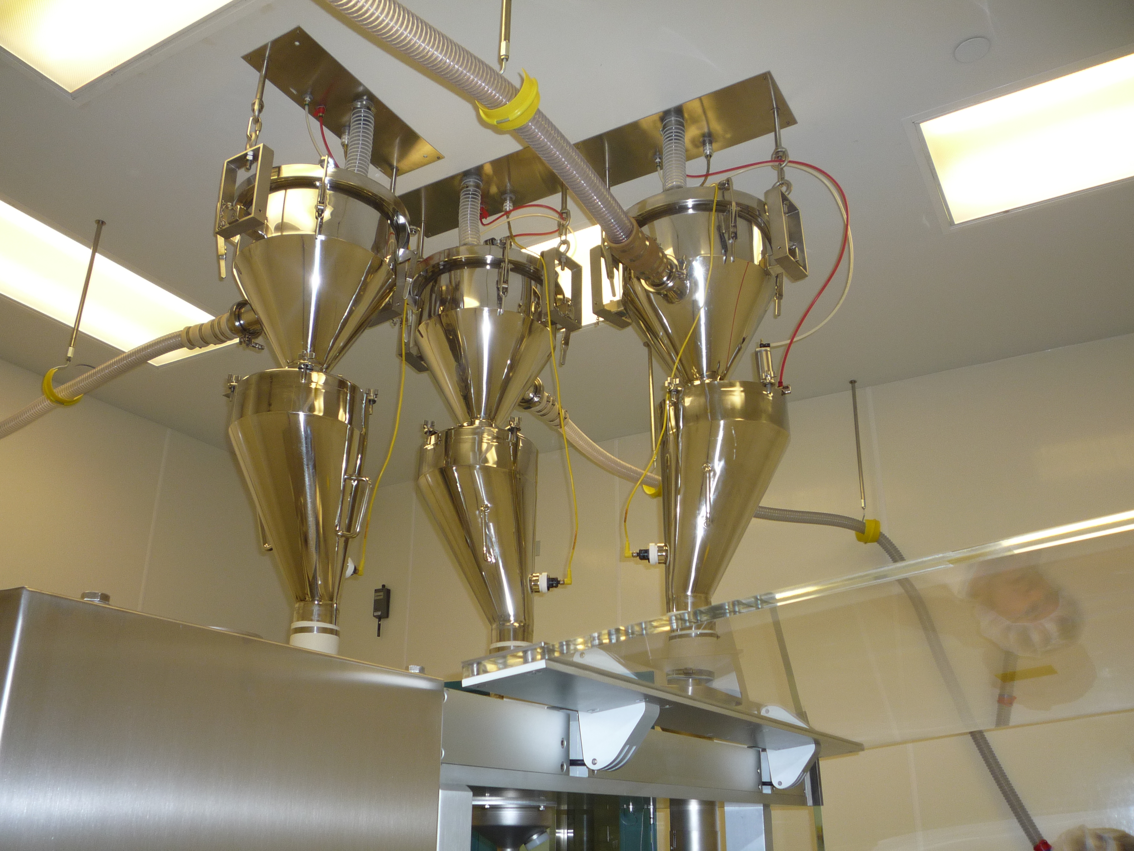 VAC-U-MAX Vacuum Receivers for Pharmaceutical Applications - Refilling Capsule Filling Machines